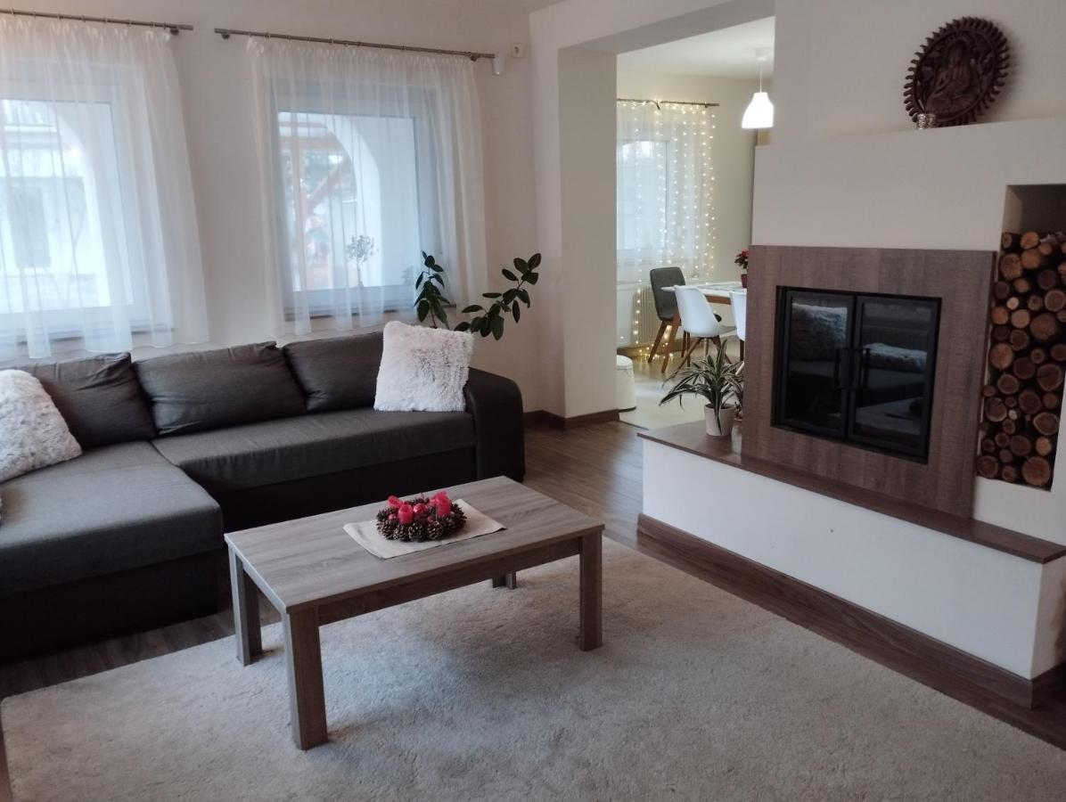Apartamento Életvirág Vendéglak Egerszalók Exterior foto
